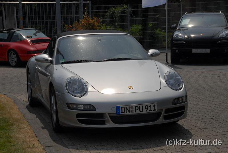Porsche Zentrum Aachen 8788.JPG